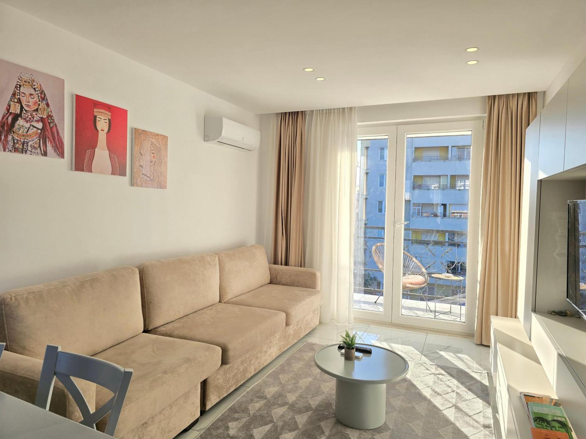 Center Penthouse Oasis Leilighet Tiranë